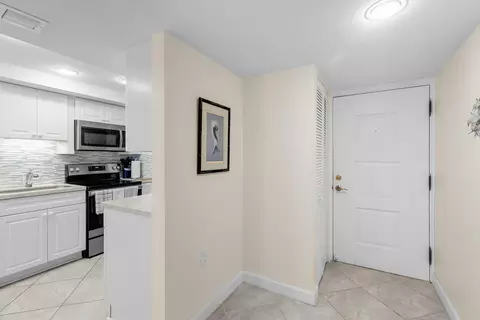 201 E Ocean Dr #106, Key Colony Beach, FL 33051 photo 10