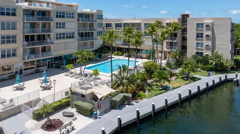88500 Overseas Hwy #327, Tavernier, FL 33070