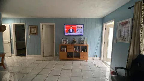 Living - 974 73rd St, Marathon, FL 33050 photo 1 of 1