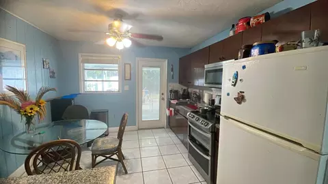 Kitchen - 974 73rd St, Marathon, FL 33050 photo 1 of 1