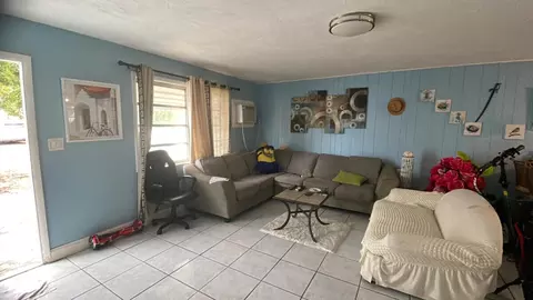 Other - 974 73rd St, Marathon, FL 33050 photo 2 of 5