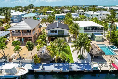 122 Azalea St, Tavernier, FL 33070