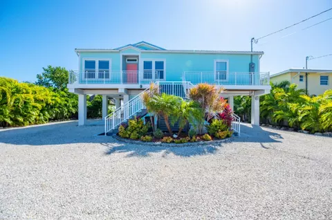 17246 Jamaica Ln, Sugarloaf Key, FL 33042
