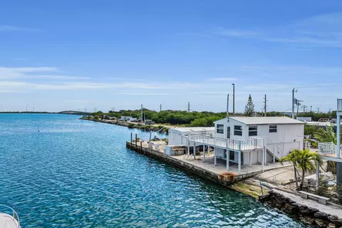 25161 Center St, Summerland Key, FL 33042