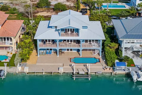 134 S Indies Dr, Duck Key, FL 33050