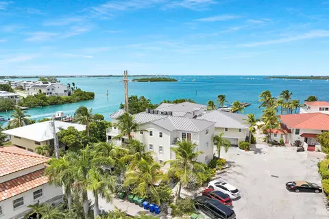 30 Hilton Haven Rd #2B, Key West, FL 33040
