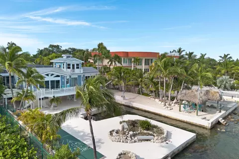 815 E Shore Dr, Summerland Key, FL 33042