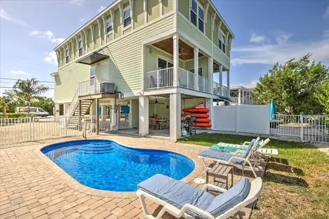 227 Sombrero Beach Rd #1, Marathon, FL 33050