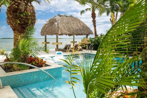 9 Bay Dr, Key West, FL 33040