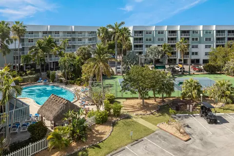 1901 S Roosevelt Blvd #103W, Key West, FL 33040