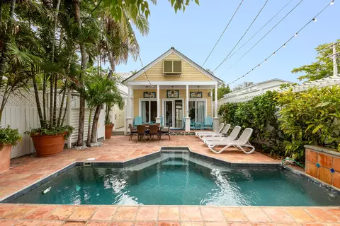716 Duval St, Key West, FL 33040