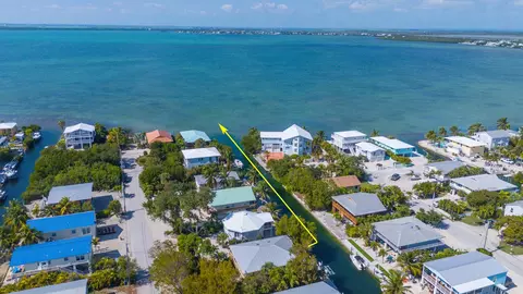 22971 Hawkins Ln, Cudjoe Key, FL 33042