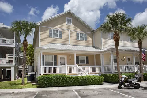8 Coral Way, Stock Island, FL 33040