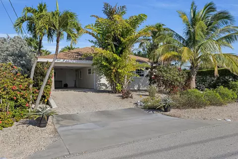260 3rd St, Key Colony, FL 33051 photo 3