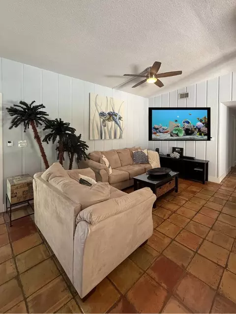Living - 55 Harbor Dr, Islamorada, FL 33036 photo 2 of 2