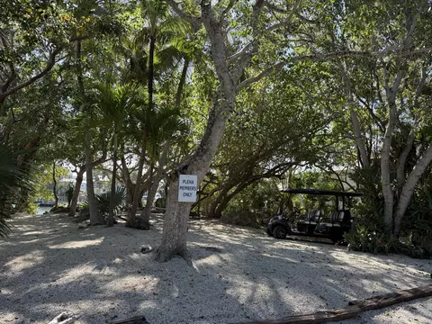 Exterior - 55 Harbor Dr, Islamorada, FL 33036 photo 7 of 11