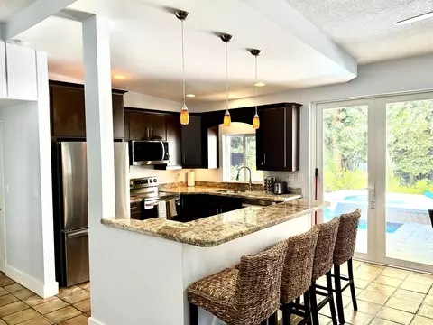 Kitchen - 55 Harbor Dr, Islamorada, FL 33036 photo 2 of 2