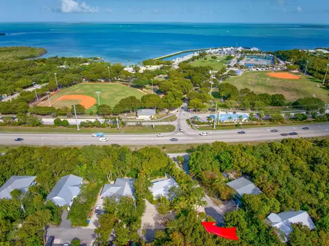 View/Area - 55 Harbor Dr, Islamorada, FL 33036 photo 6 of 11