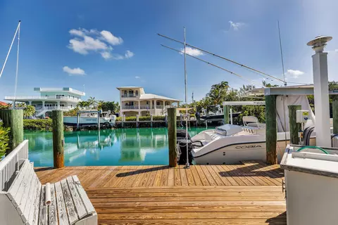845 E Copa D Oro, Marathon, FL 33050 photo 7