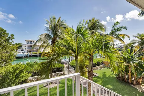 845 E Copa D Oro, Marathon, FL 33050 photo 11