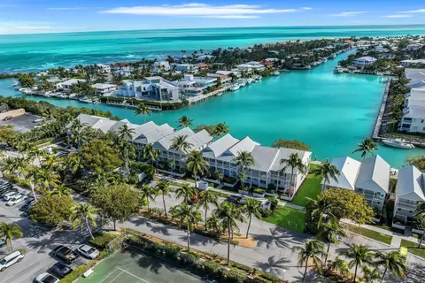 7084 Hawks Cay Blvd, Duck Key, FL 33050
