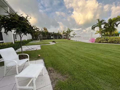 581 E Ocean Dr #19, Key Colony Beach, FL 33051 photo 17