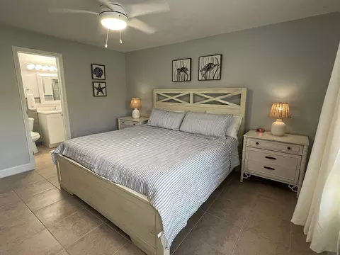 581 E Ocean Dr #19, Key Colony Beach, FL 33051 photo 18