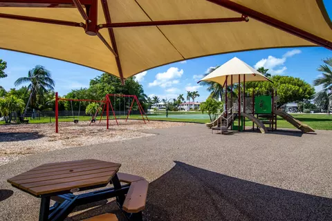 581 E Ocean Dr #19, Key Colony Beach, FL 33051 photo 41