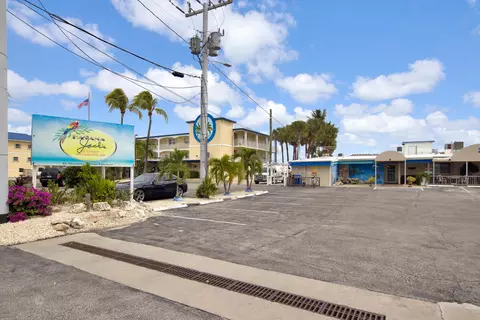 581 E Ocean Dr #19, Key Colony Beach, FL 33051 photo 42