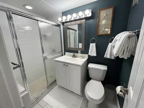 581 E Ocean Dr #19, Key Colony Beach, FL 33051 photo 19