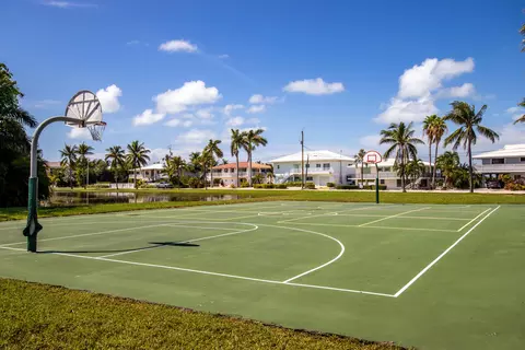 581 E Ocean Dr #19, Key Colony Beach, FL 33051 photo 39