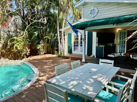 1122 Margaret St, Key West, FL 33040