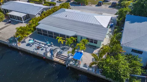 30335 Warbler Ln, Big Pine Key, FL 33043