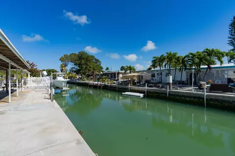 798 96th St, Marathon, FL 33050