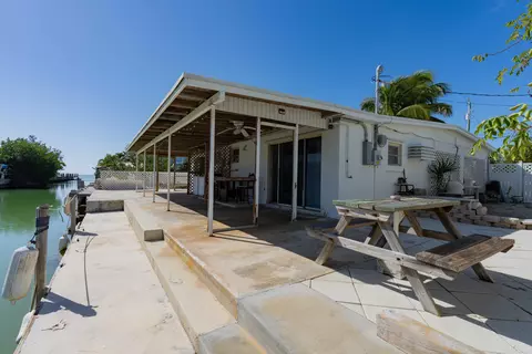 798 96th St, Marathon, FL 33050 photo 6