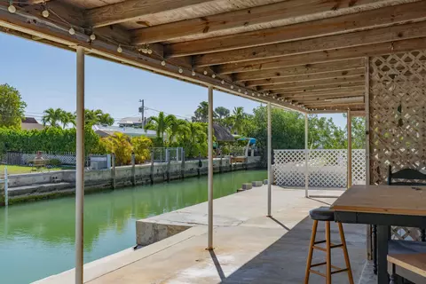 798 96th St, Marathon, FL 33050 photo 3