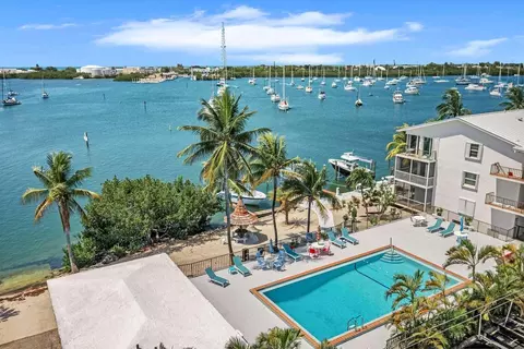 1217 Sombrero Blvd #13, Marathon, FL 33050