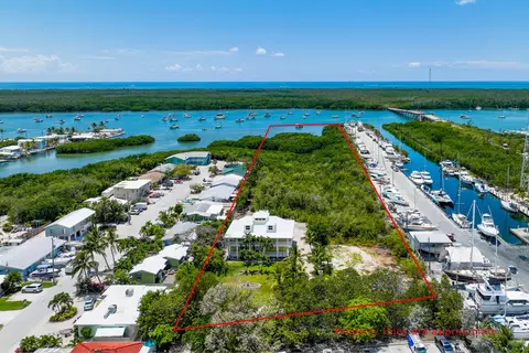 2113 Overseas Hwy, Marathon, FL 33050