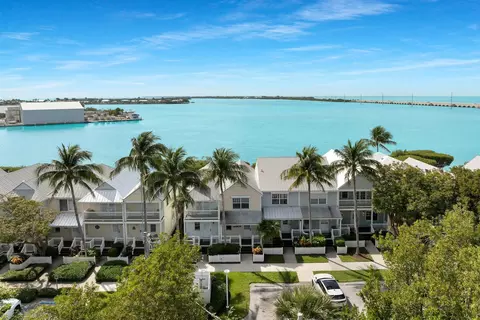 5035 Sunset Village Dr, Duck Key, FL 33050