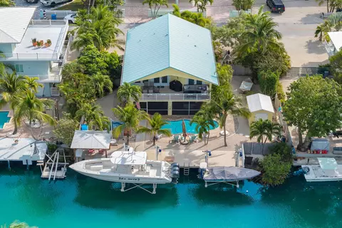 207 Johnny Rd, Tavernier, FL 33070