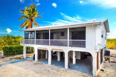 3786 Park Ave, Big Pine Key, FL 33043