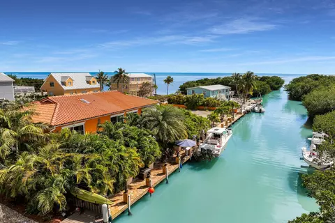 901 W 63rd Street Ocean St, Marathon, FL 33050
