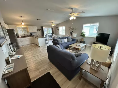 3715 Pine St, Big Pine Key, FL 33043 photo 12