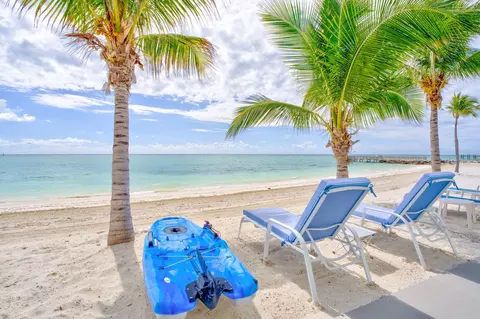 755 W Ocean Dr #3, Key Colony Beach, FL 33051