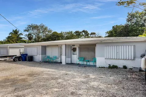 396 50th St, Marathon, FL 33050