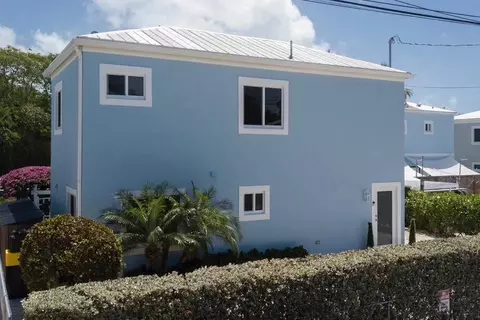 10 Orange Dr, Key Largo, FL 33037