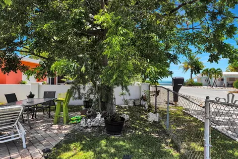 Exterior - 544 110th Street Ocean St, Marathon, FL 33050 photo 8 of 9