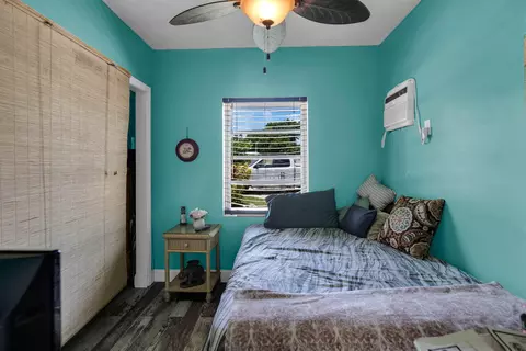 Bedroom - 544 110th Street Ocean St, Marathon, FL 33050 photo 6 of 6