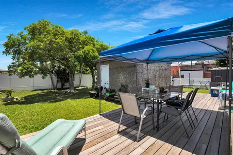 Exterior - 544 110th Street Ocean St, Marathon, FL 33050 photo 5 of 9