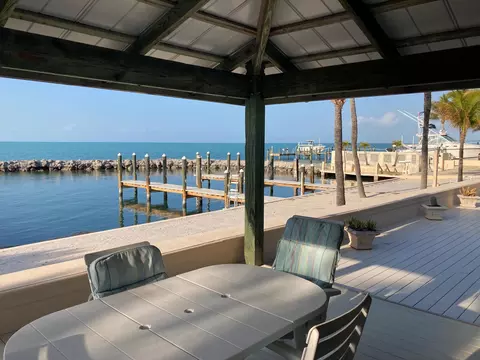 Exterior - 57121 Morton St, Marathon, FL 33050 photo 6 of 12